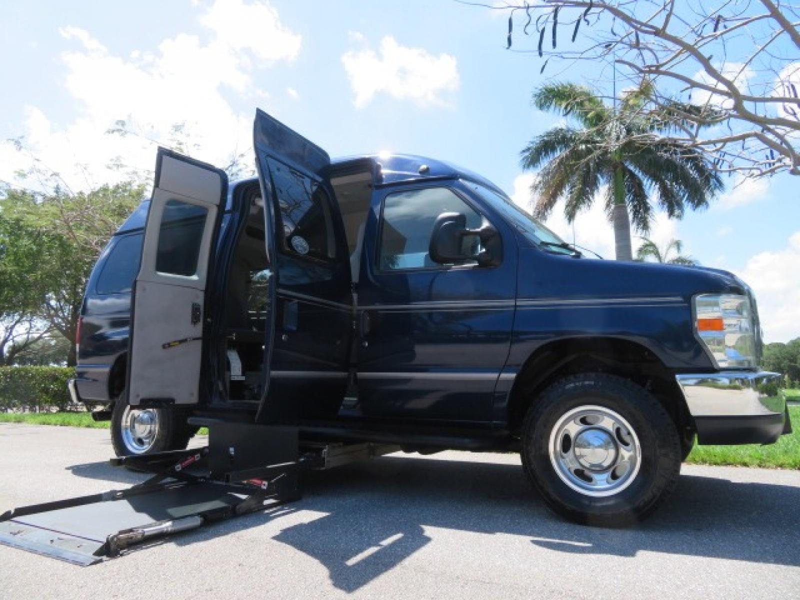 2011 Dark Blue /Gray Ford E-Series Wagon E-350 XLT Super Duty (1FBNE3BS4BD) with an 6.8L V10 SOHC 20V engine, located at 4301 Oak Circle #19, Boca Raton, FL, 33431, (954) 561-2499, 26.388861, -80.084038 - Photo #2